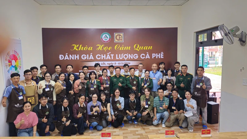 CÔNG TY CÀ PHÊ 15 TỔ CHỨC KHOÁ HỌC NHẰM NÂNG TẦM CÀ PHÊ VIỆT
